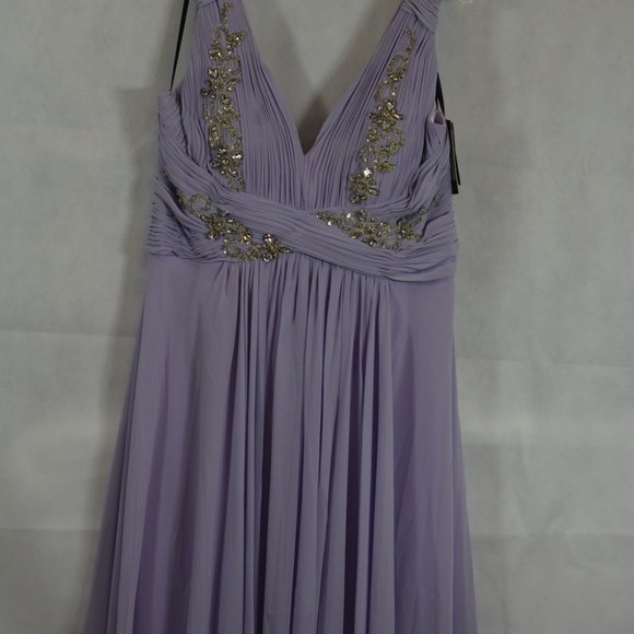 Lilac Beaded Sequin Rhinestone Gown SZ 14 NWT - Picture 11 of 16